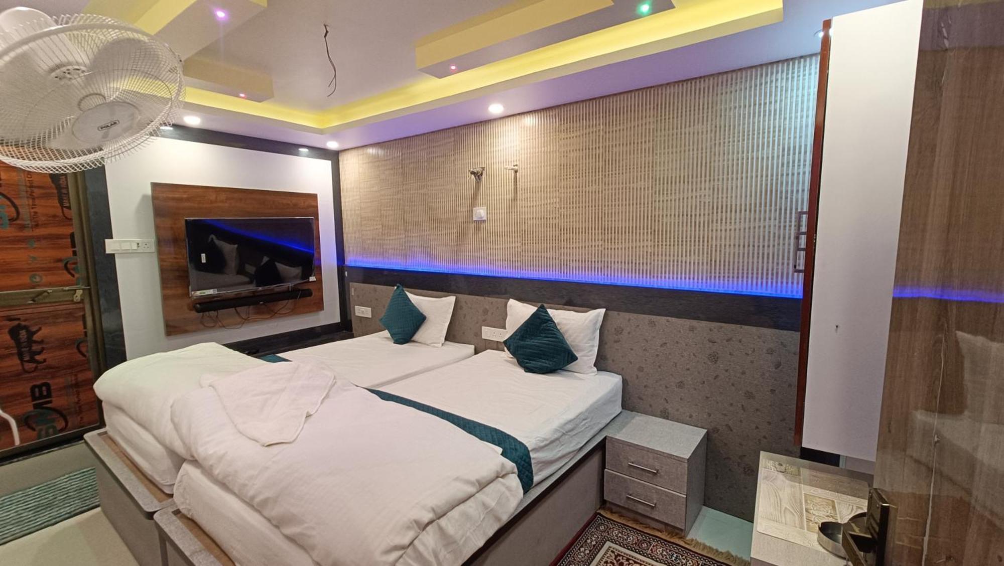 Hotel Zaika In Madhubani Bagian luar foto